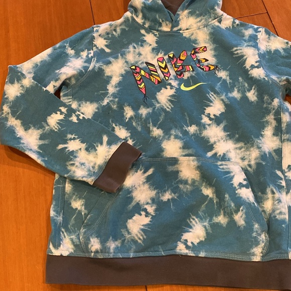 Youth Nike tie dye hoodie - Picture 3 of 3